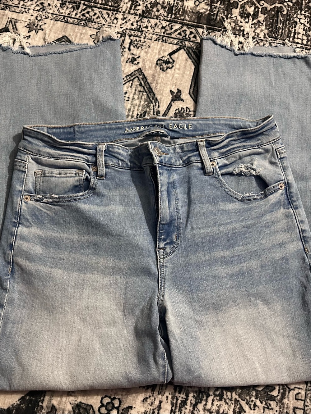 American Eagle Outfitters Light Blue Relaxed Menโs Jeans